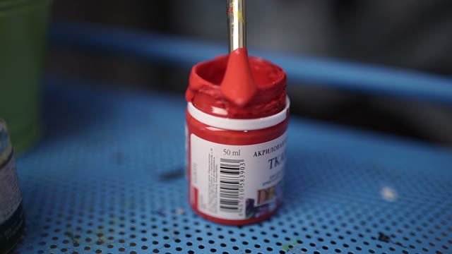 Dunk The Brush In The Paint