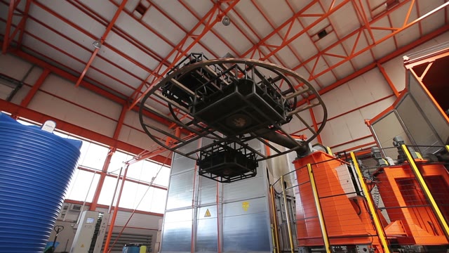 Industrial Crane Factory