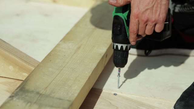 Carpenter Works Screwdrivers
