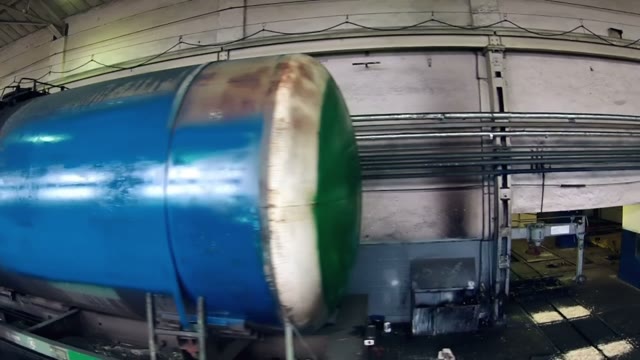 Large Repair Shop Train