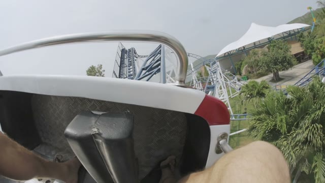 Man Takes Off His Trip To The Attraction