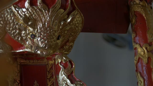 Chinese Classical Historical Bronze Dragon Pattern