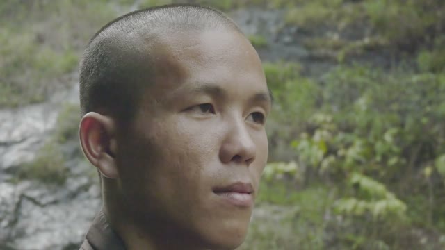 Face Monk Close
