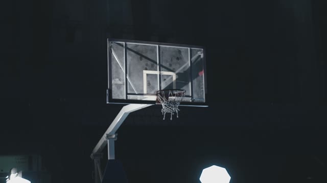 A Lot Of People Play Basketball