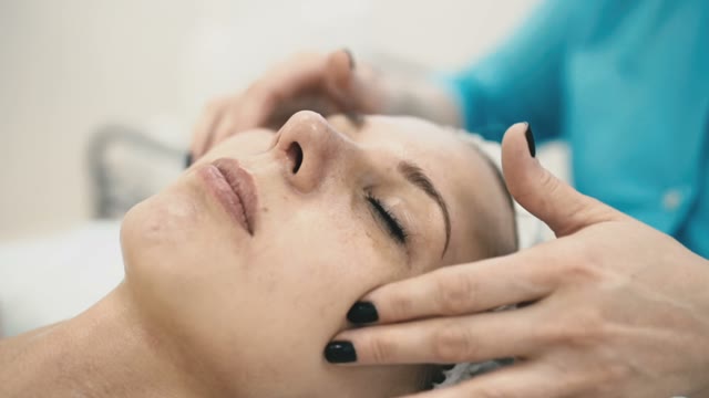 Girl Restores Health On Spa Procedures