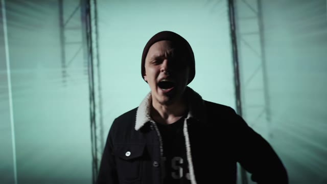 Guy Reads Rap Screen Backgroun