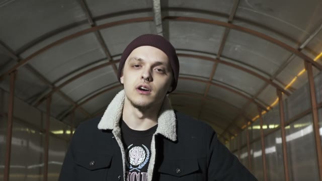 Rapper Moves And Reads Rap