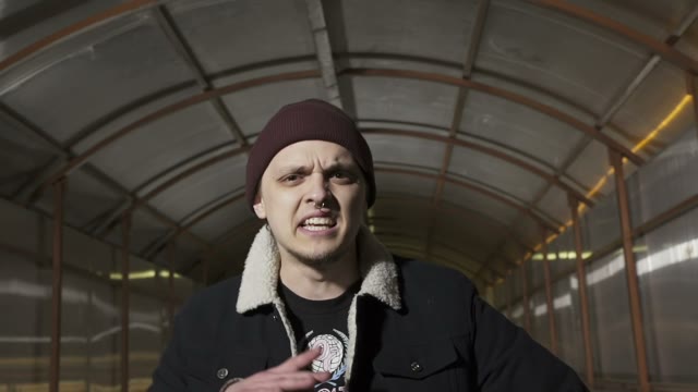 Guy Reads Rap And Actively Ges
