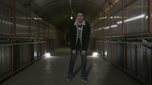 Guy Reads Rap And People Pass